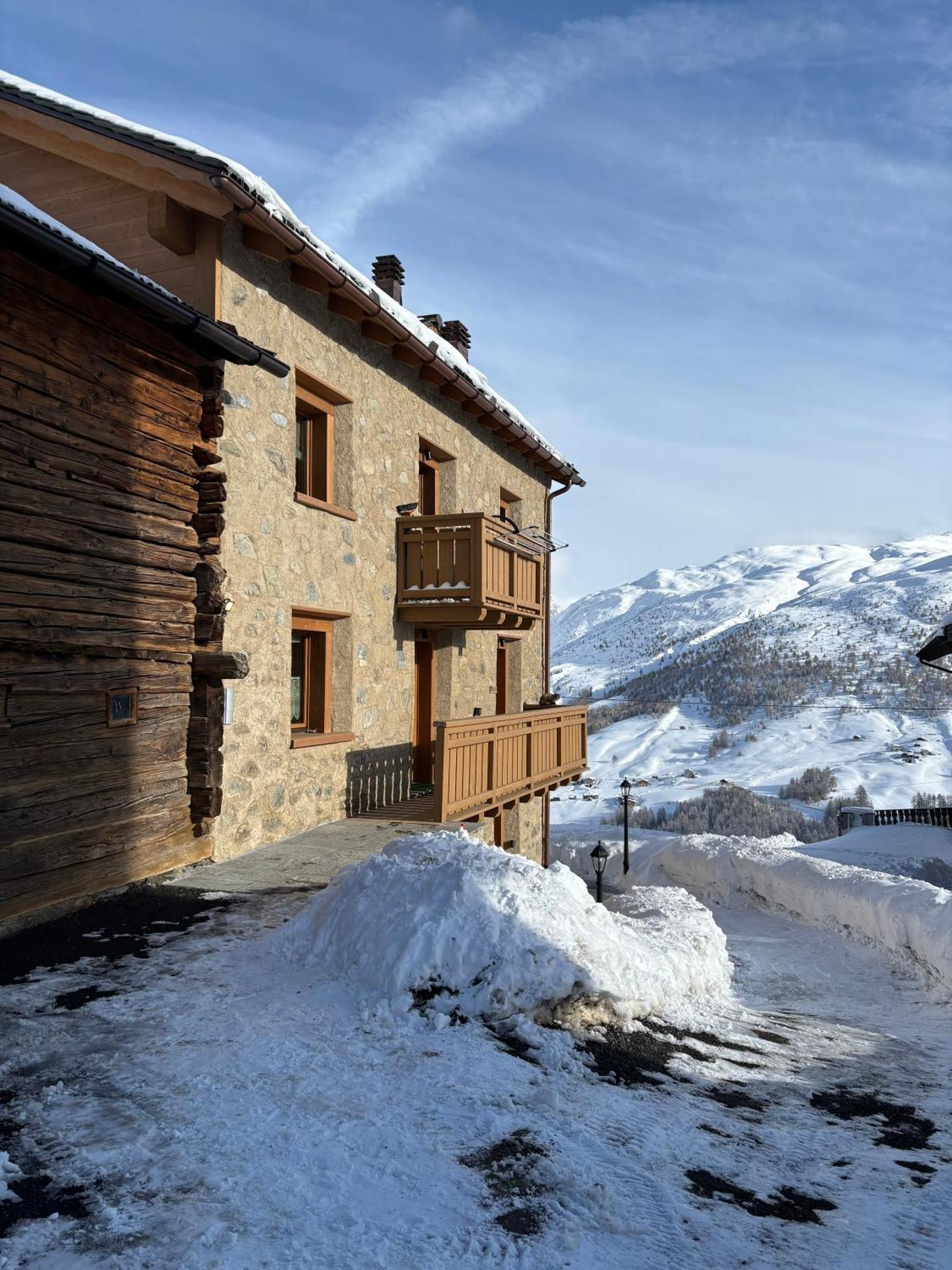 Baita Della Valle -Appartamento Bucaneve- Livigno Exterior foto